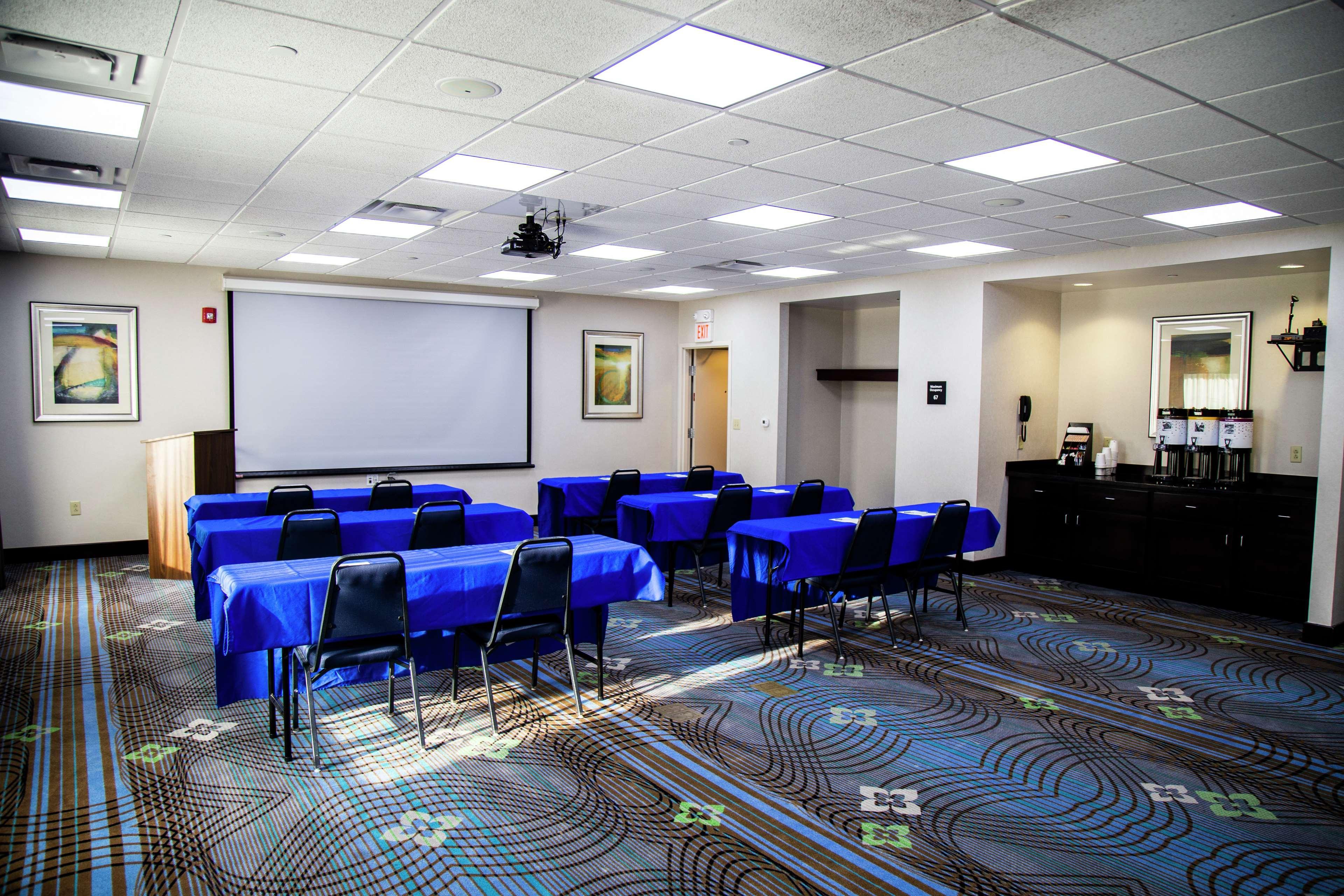 Hampton Inn & Suites Sharon West Middlesex Buitenkant foto