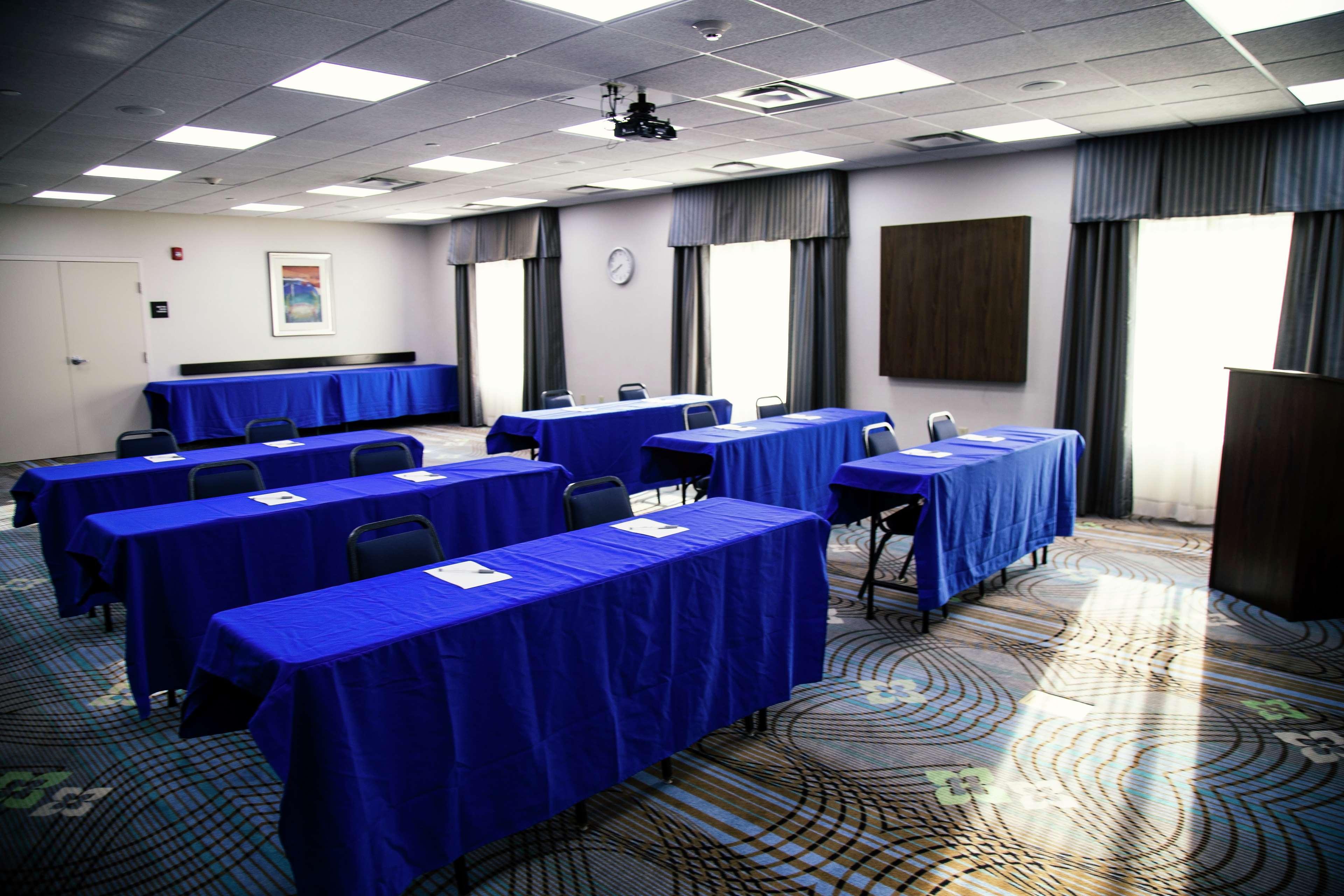 Hampton Inn & Suites Sharon West Middlesex Buitenkant foto