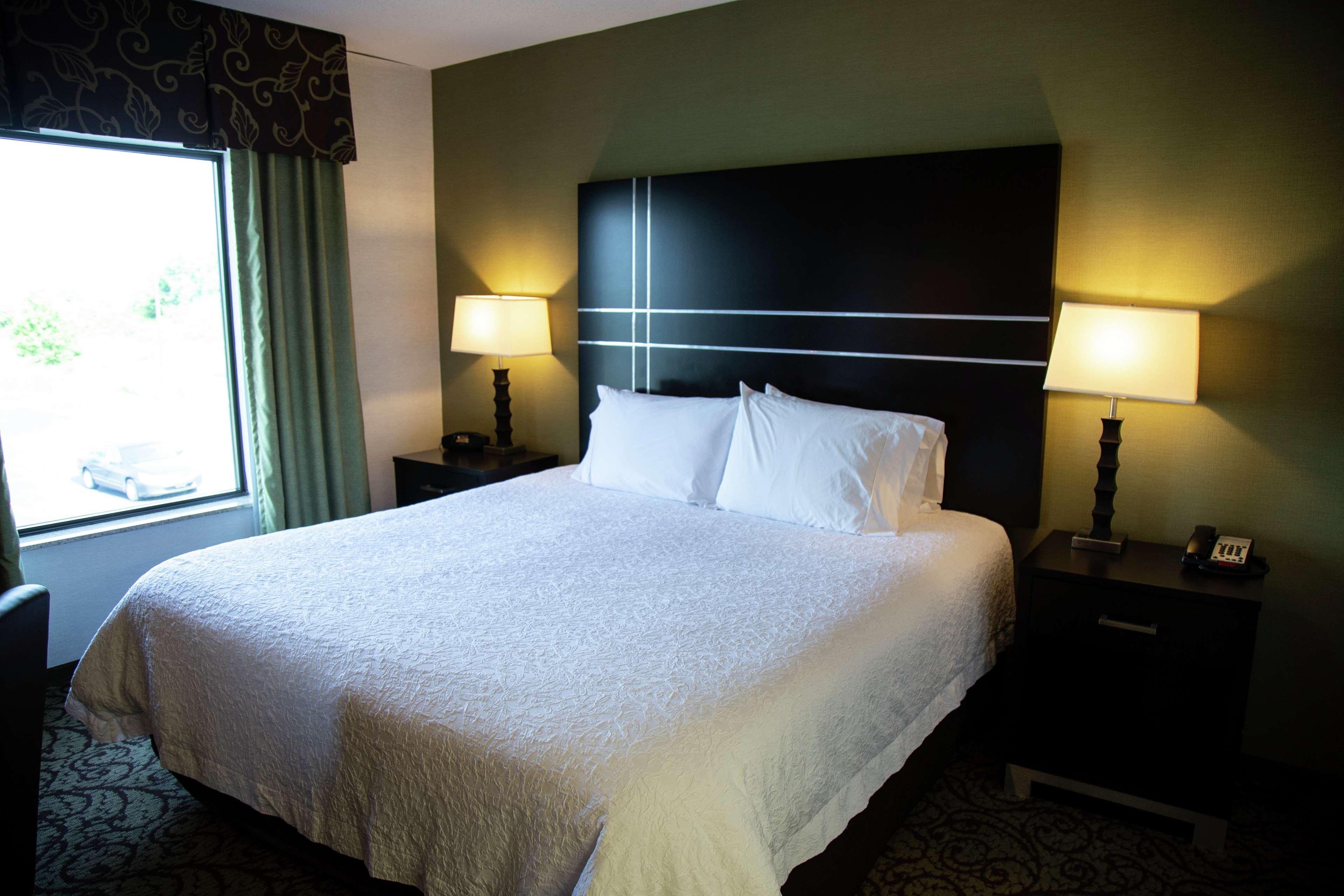 Hampton Inn & Suites Sharon West Middlesex Buitenkant foto