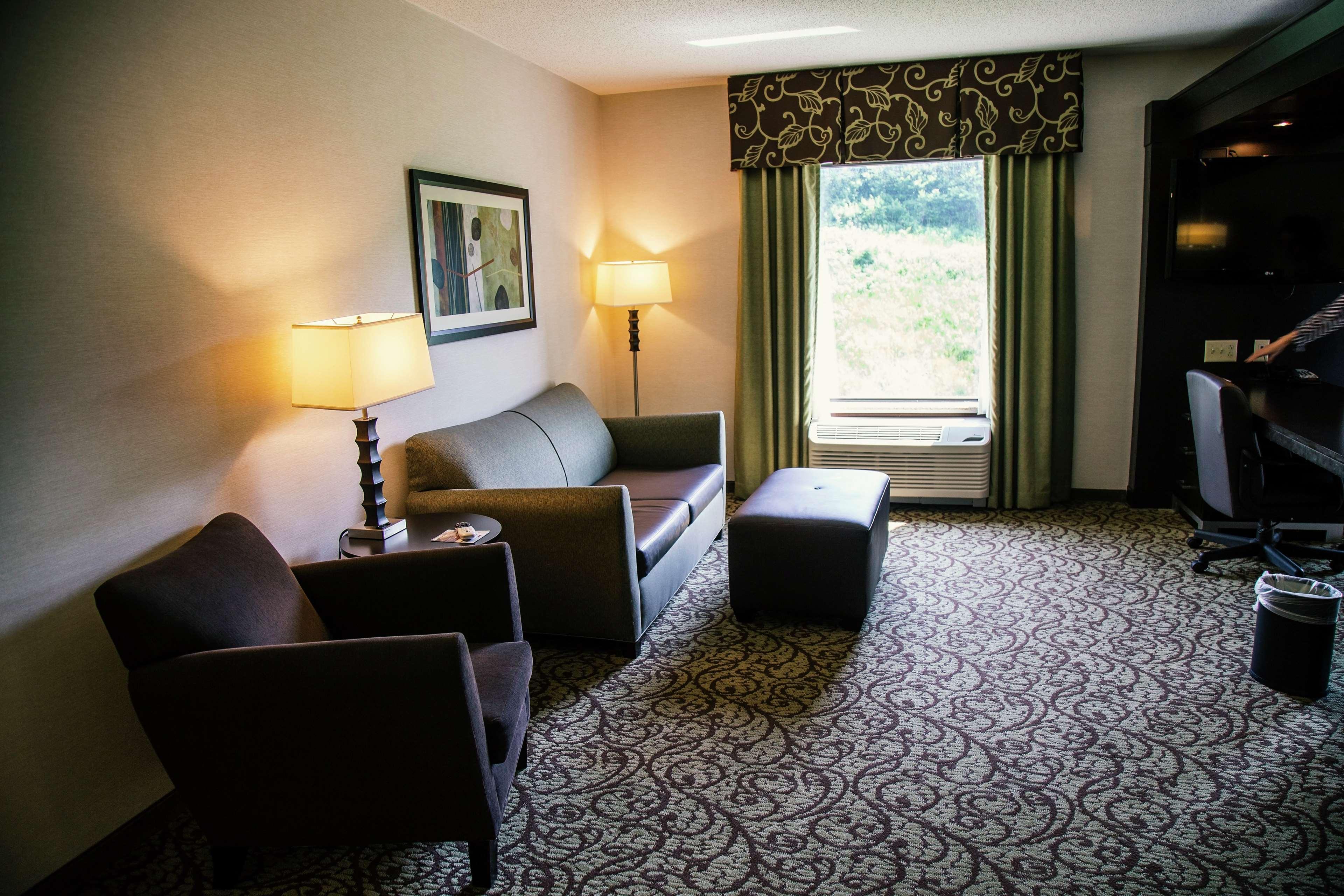 Hampton Inn & Suites Sharon West Middlesex Buitenkant foto